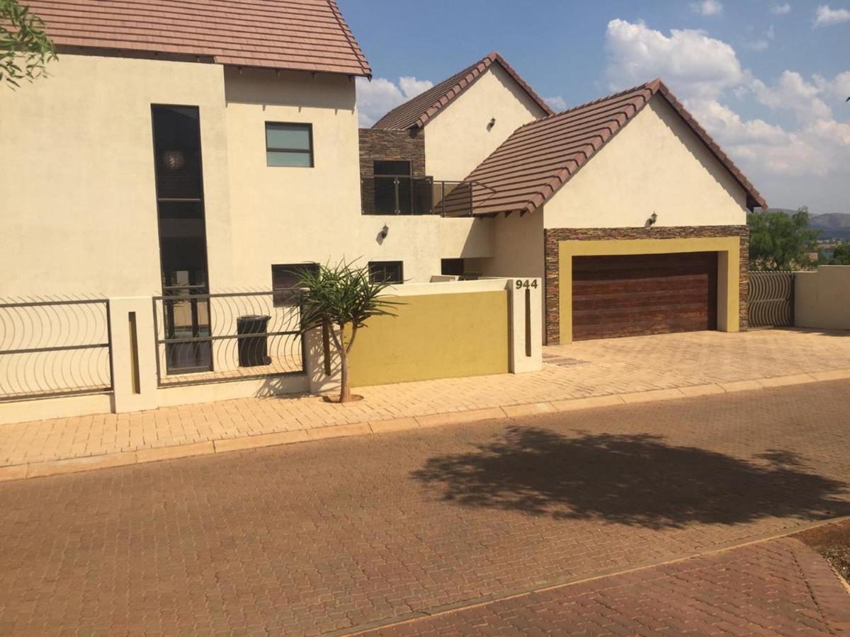 Bluewave Lifestyle Villa Hartbeespoort Exterior foto